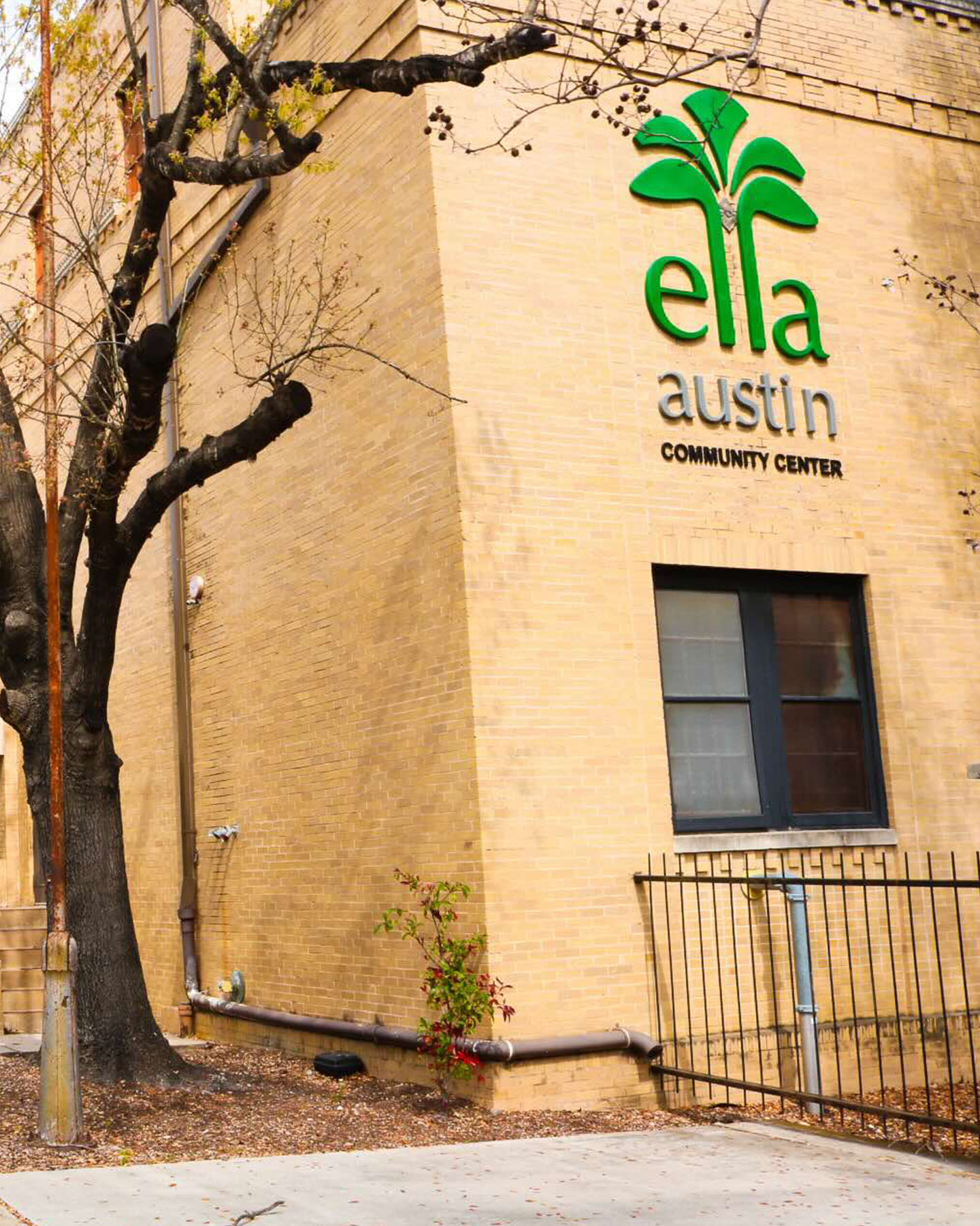 Ella Austin Community Center